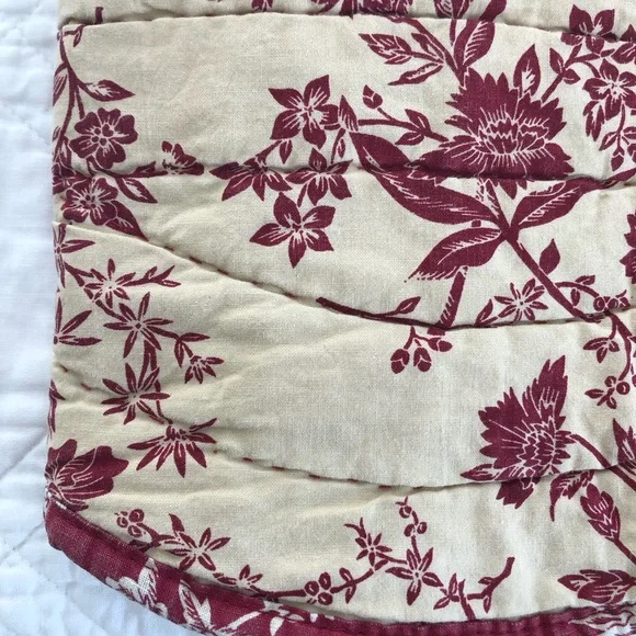 EUC Burgundy Floral Design Quilt - Throw - Reversible with Channel Stitching - Picture 8 of 14